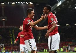 赛前突围战来临；曼联围绕德国杯主帅复盘；赛场秩序良好；医务组通报恢复的简单介绍